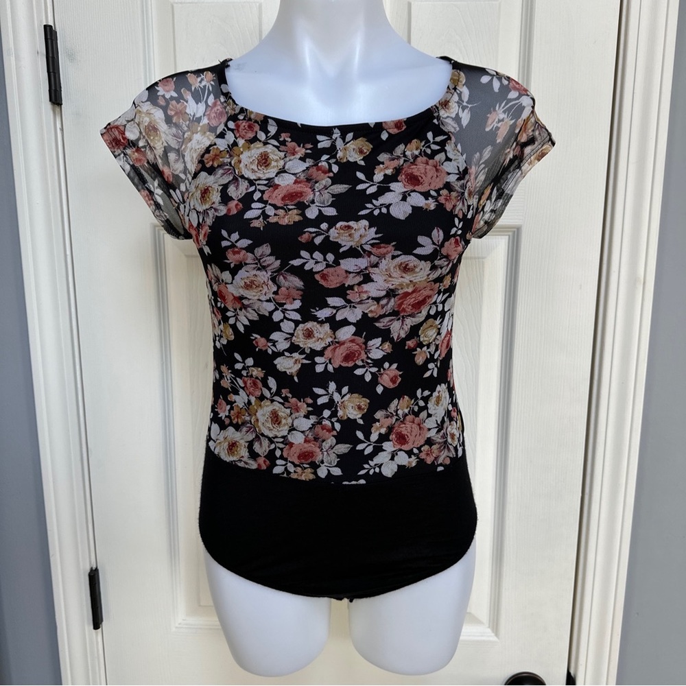 Monteau Knit Top Blouse Bodysuit Black Floral Roses Snap Crotch Sz L